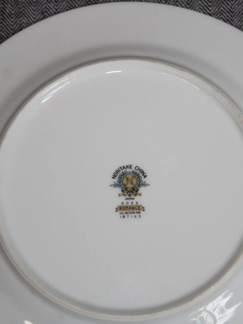 Vintage Noritake China 'Romance' Pattern 6022 Saucer & Luncheon Plate Set